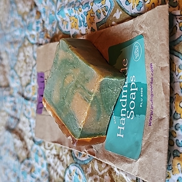 Zum Bar Handmade Goat's Milk Soap - Picture 3 of 3